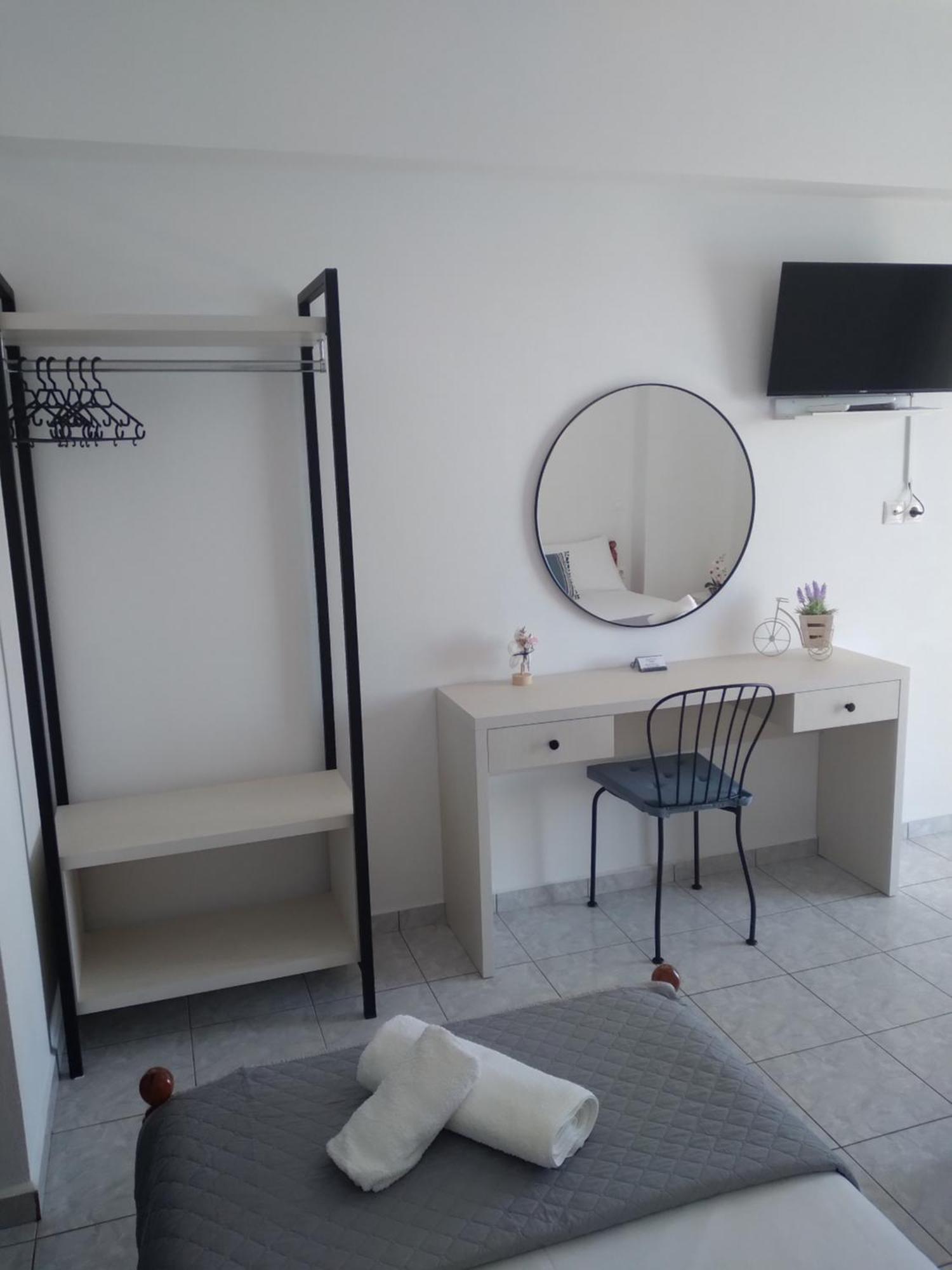 Nadim Rooms Himare Luaran gambar