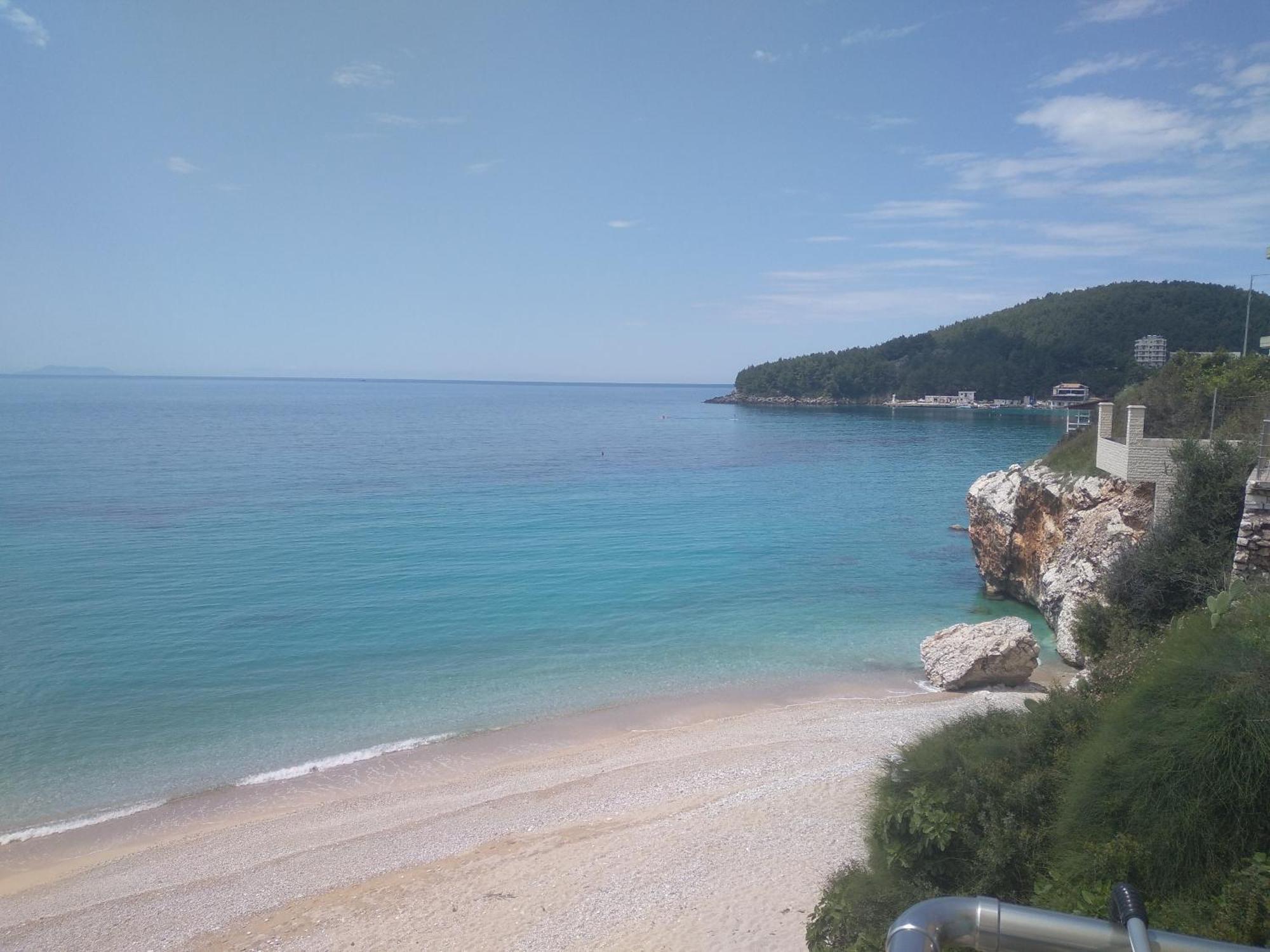 Nadim Rooms Himare Luaran gambar