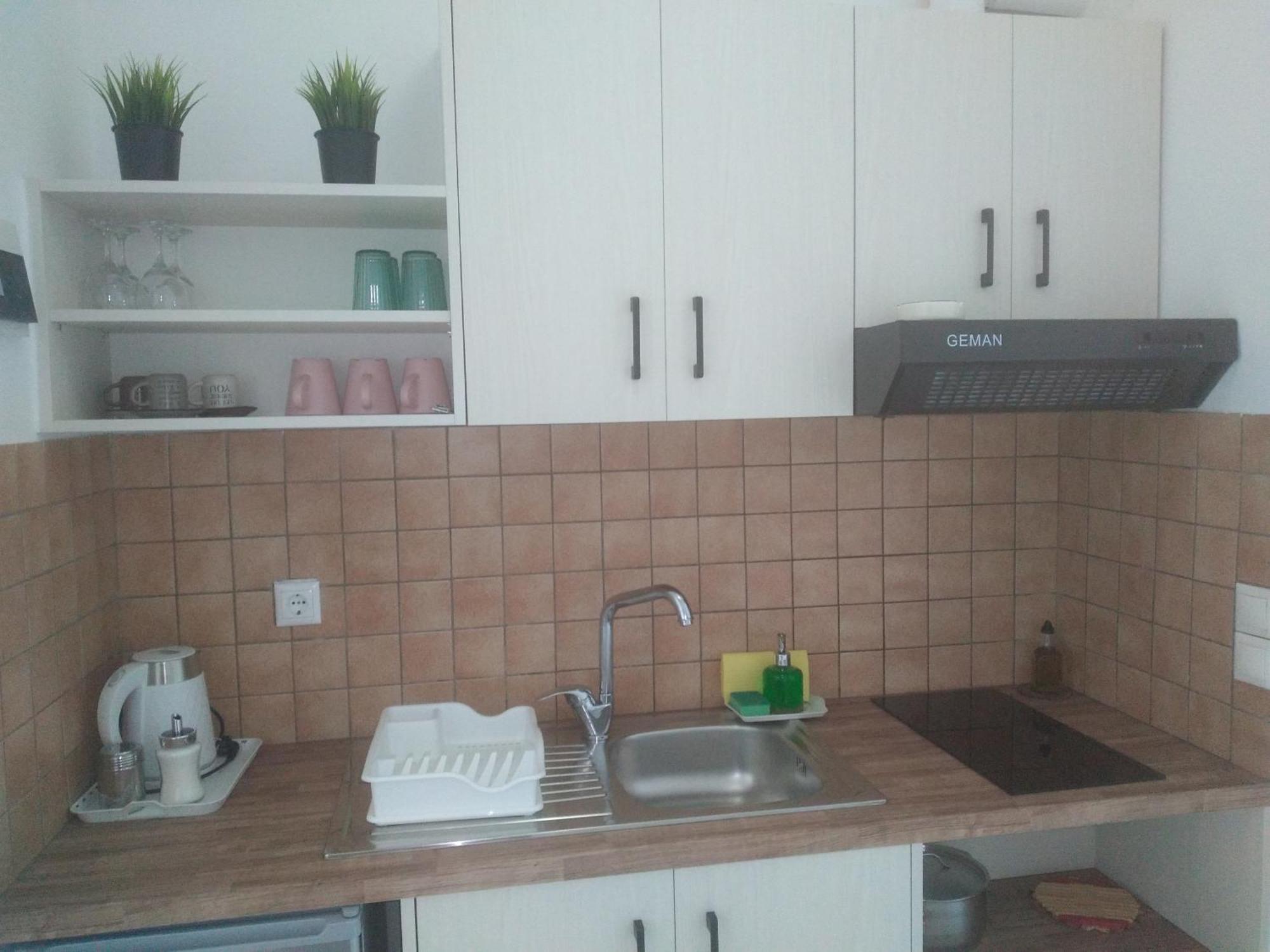 Nadim Rooms Himare Luaran gambar